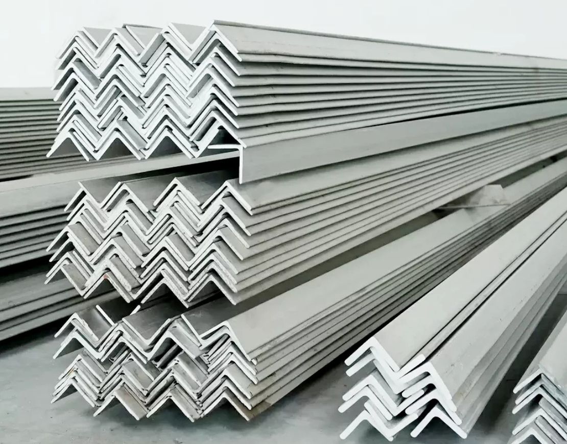 Paslanmaz Köşebent